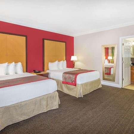 Hotel Ramada By Wyndham Miami Springs/Miami International Airport Esterno foto