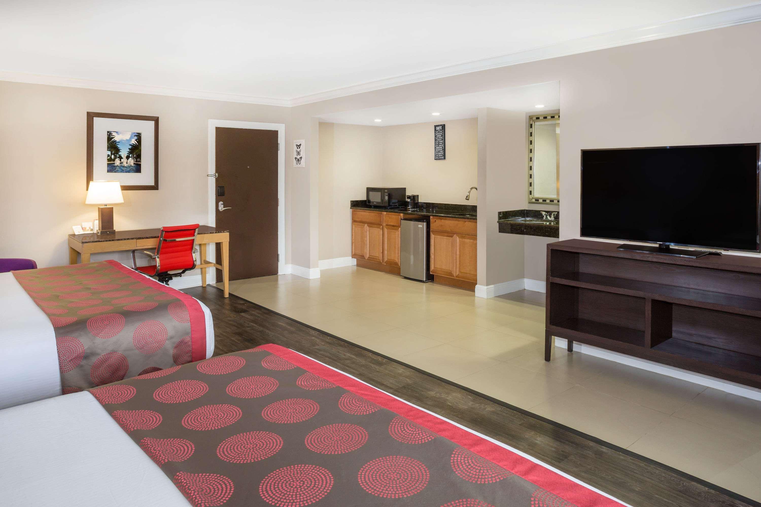 Hotel Ramada By Wyndham Miami Springs/Miami International Airport Esterno foto