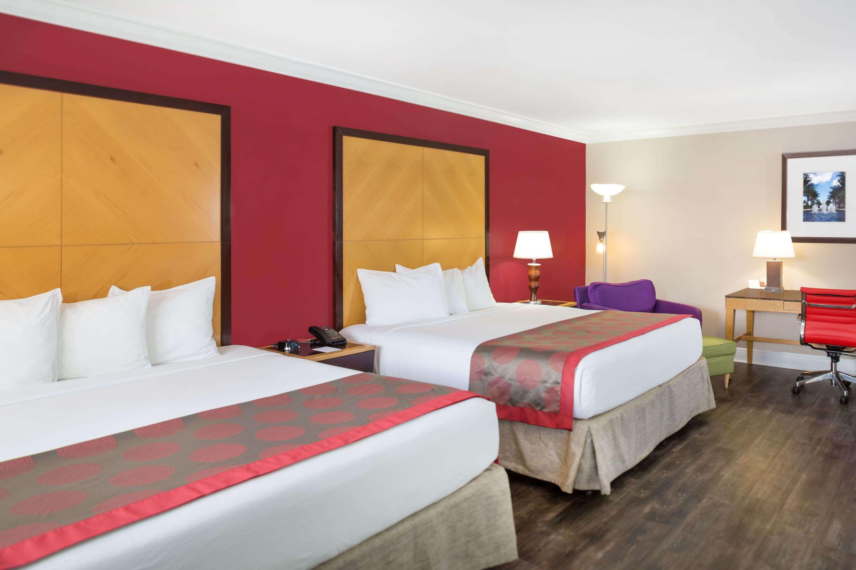 Hotel Ramada By Wyndham Miami Springs/Miami International Airport Esterno foto