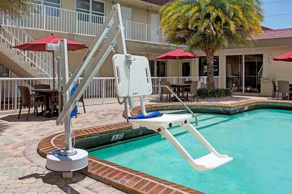 Hotel Ramada By Wyndham Miami Springs/Miami International Airport Esterno foto