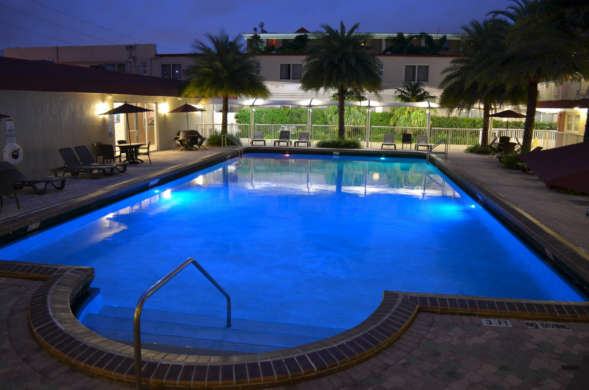 Hotel Ramada By Wyndham Miami Springs/Miami International Airport Esterno foto