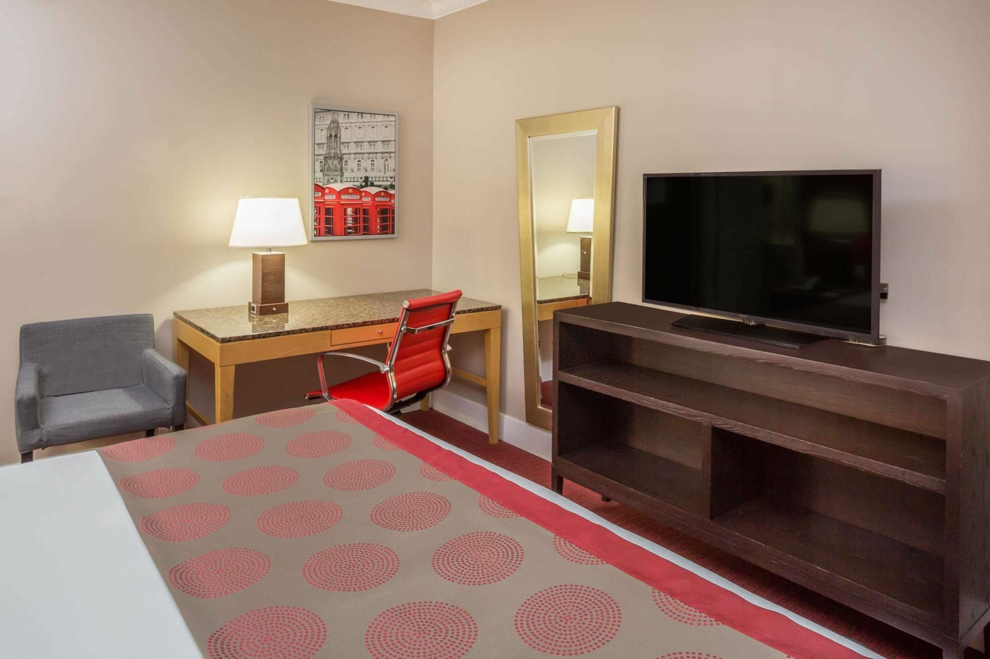 Hotel Ramada By Wyndham Miami Springs/Miami International Airport Esterno foto